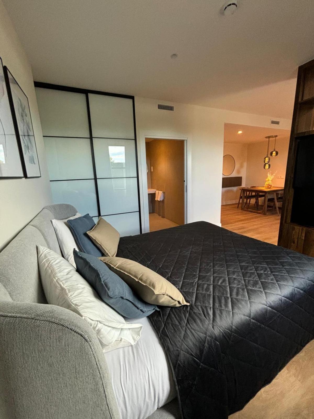 Madrid Suites Moncloa-Aravaca, Solo Check In On Line - Parking Gratuito Εξωτερικό φωτογραφία